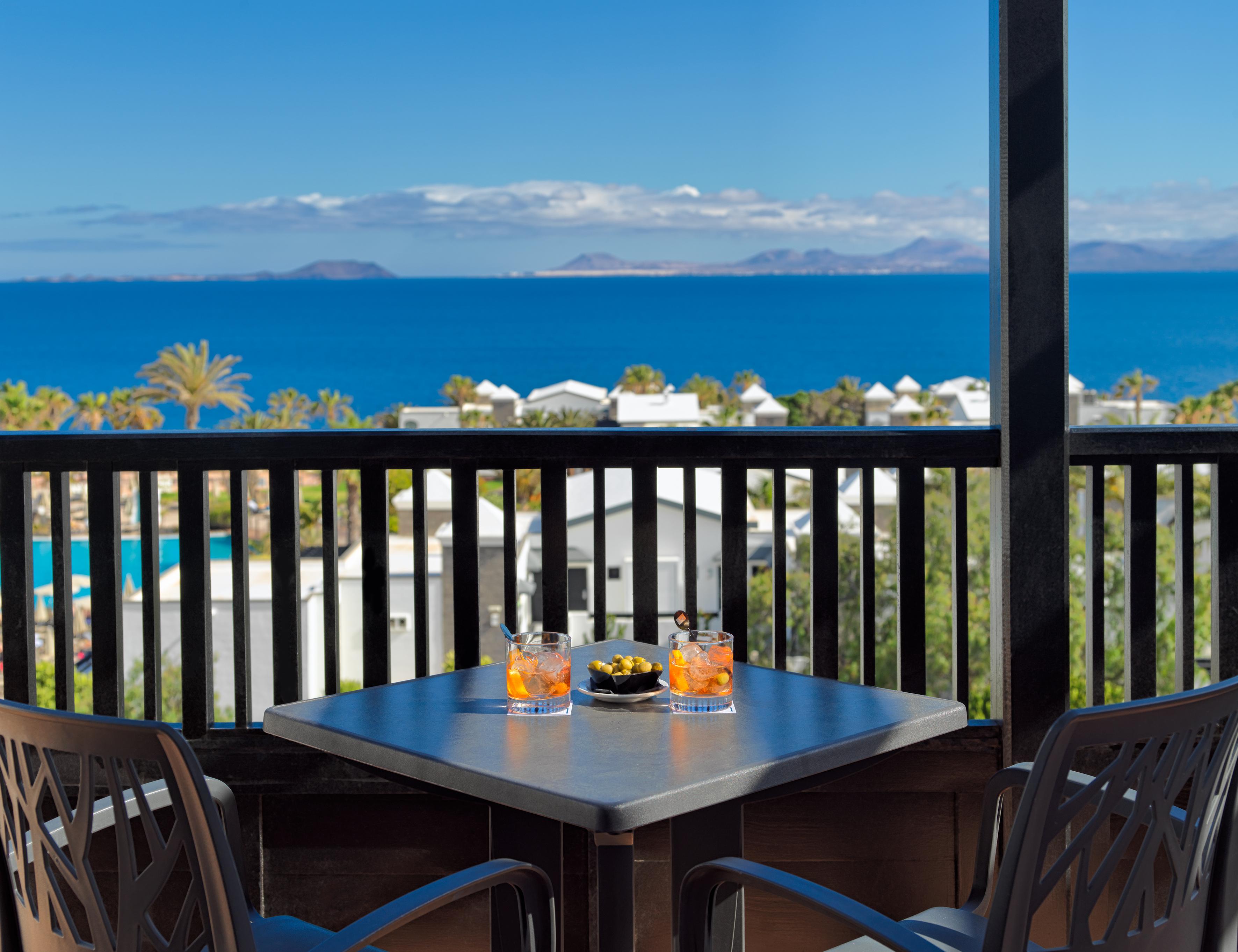 Hotel H10 Rubicon Horizons Collection (Adults Only) Playa Blanca  Esterno foto View from the balcony of a suite at the resort