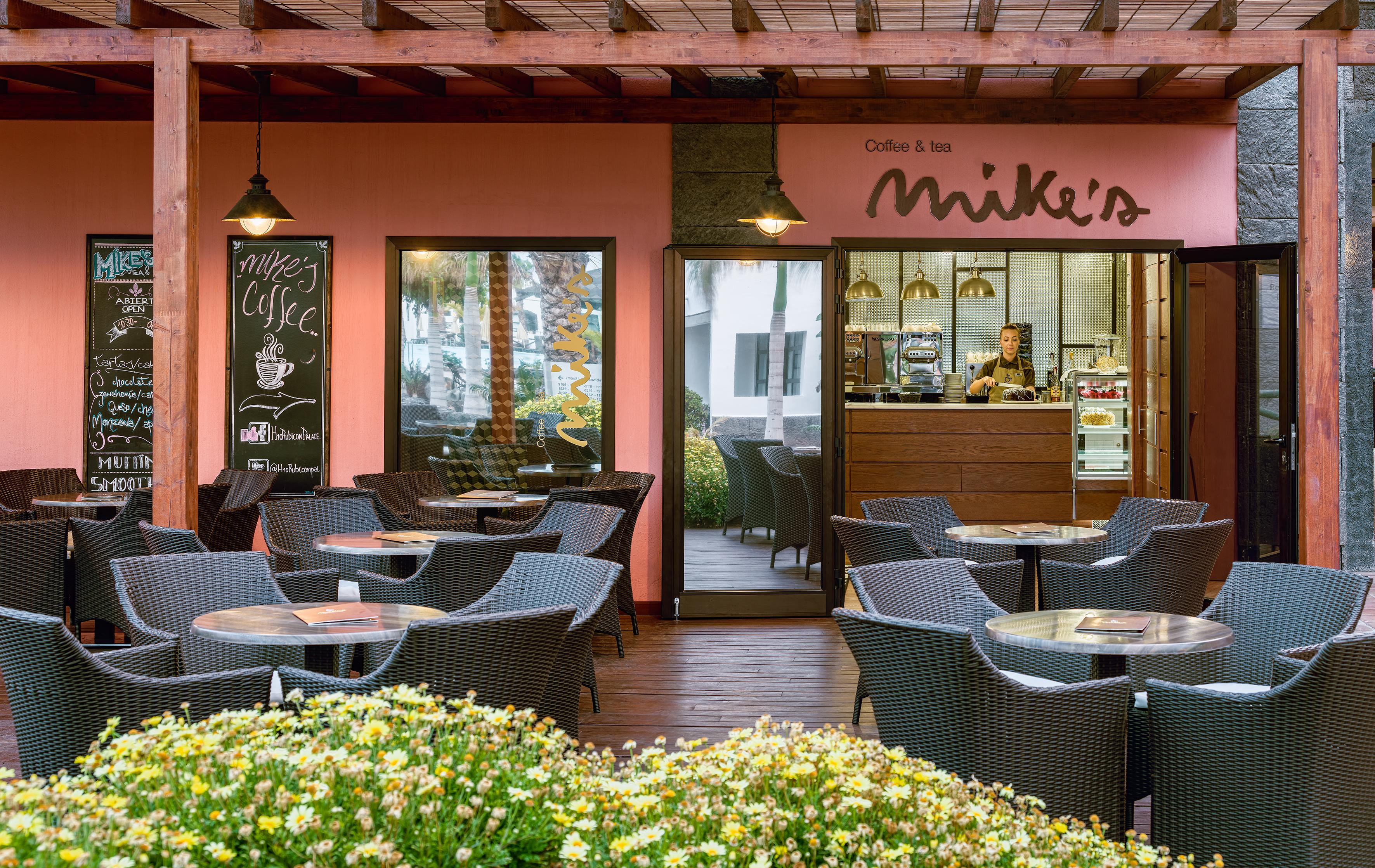 Hotel H10 Rubicon Horizons Collection (Adults Only) Playa Blanca  Esterno foto A Mövenpick ice cream parlour in Munich, Germany
