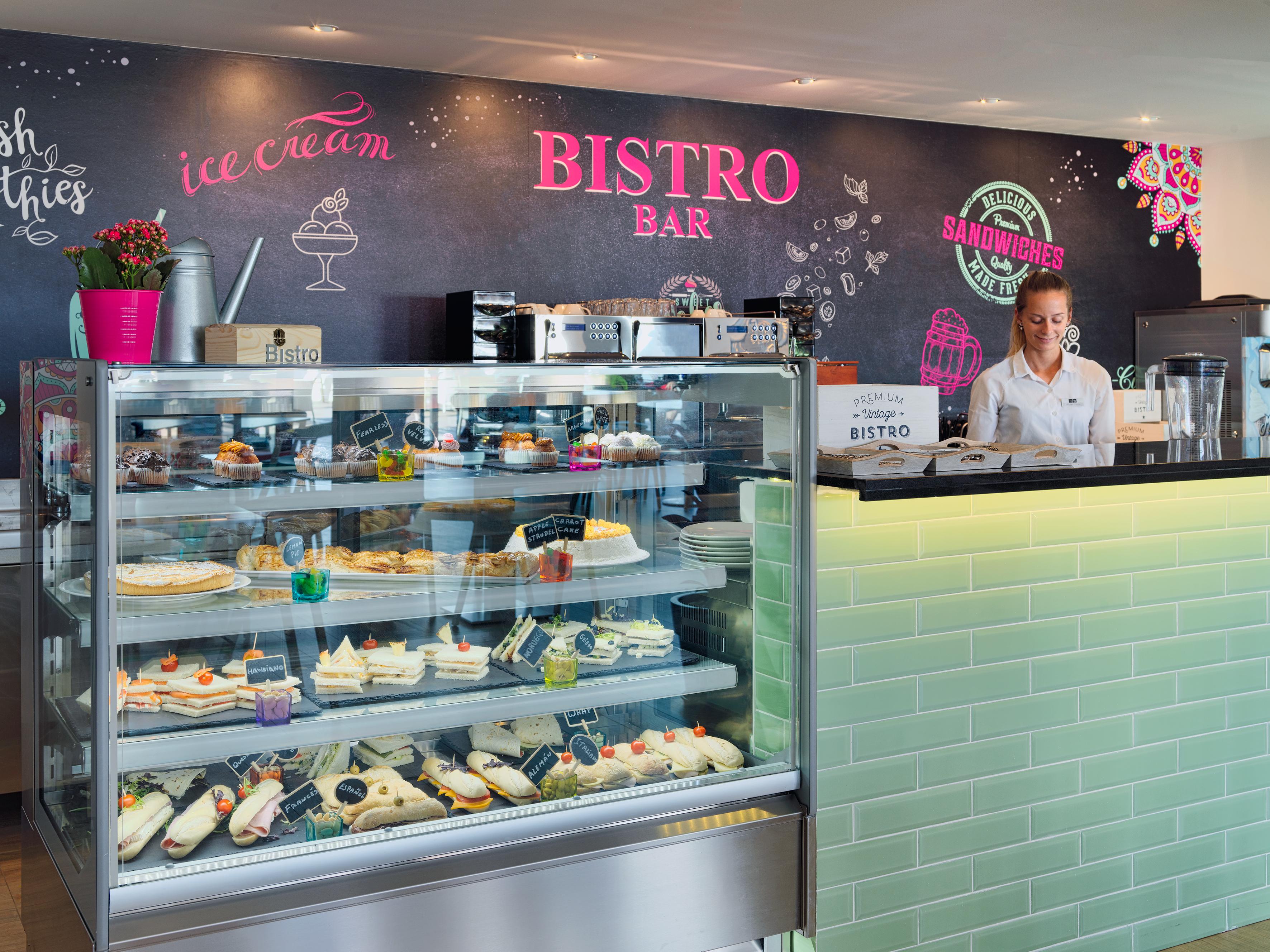 Hotel H10 Rubicon Horizons Collection (Adults Only) Playa Blanca  Esterno foto Bistro Bar