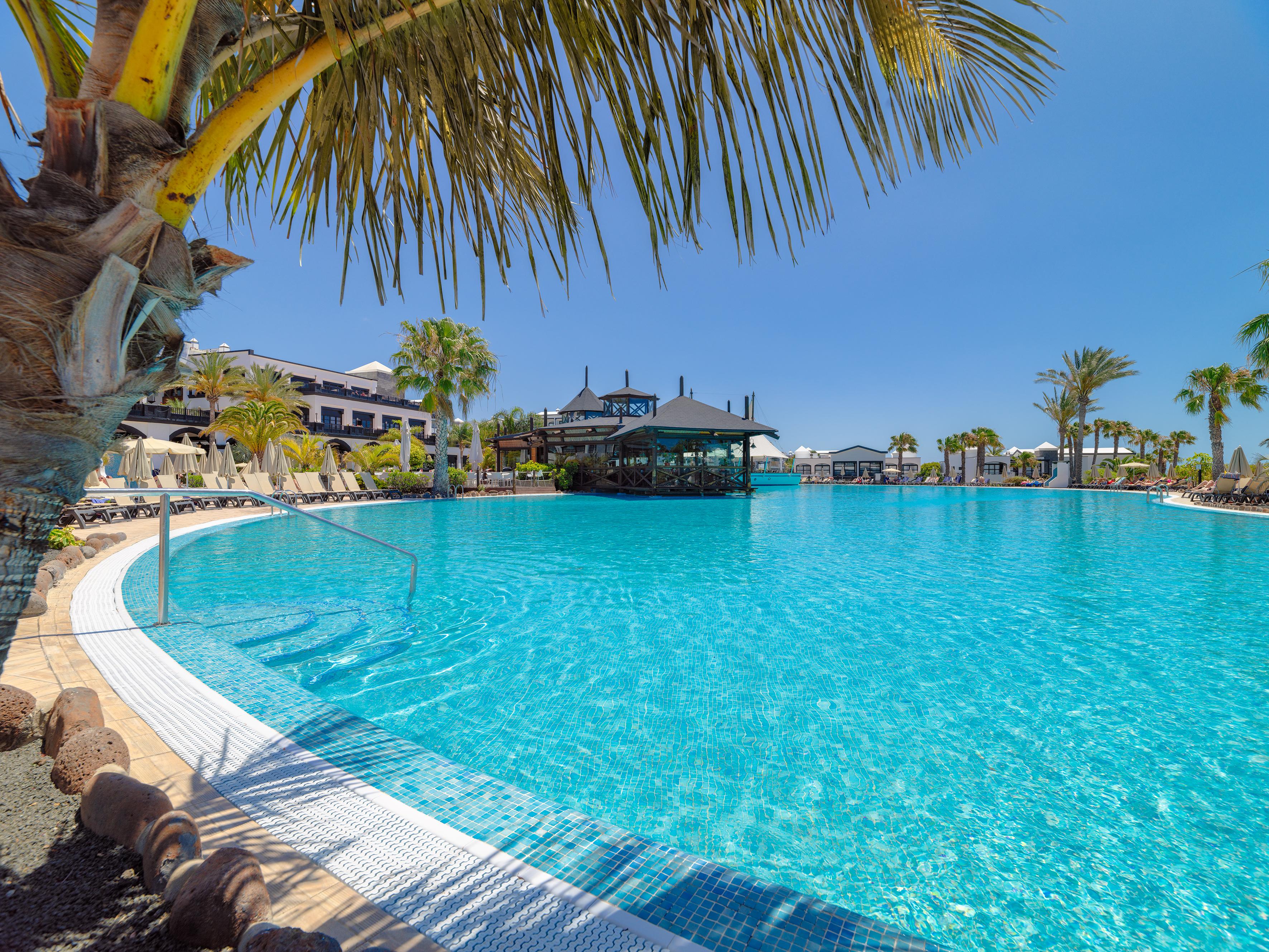 Hotel H10 Rubicon Horizons Collection (Adults Only) Playa Blanca  Esterno foto The swimming pool at the Hard Rock Hotel