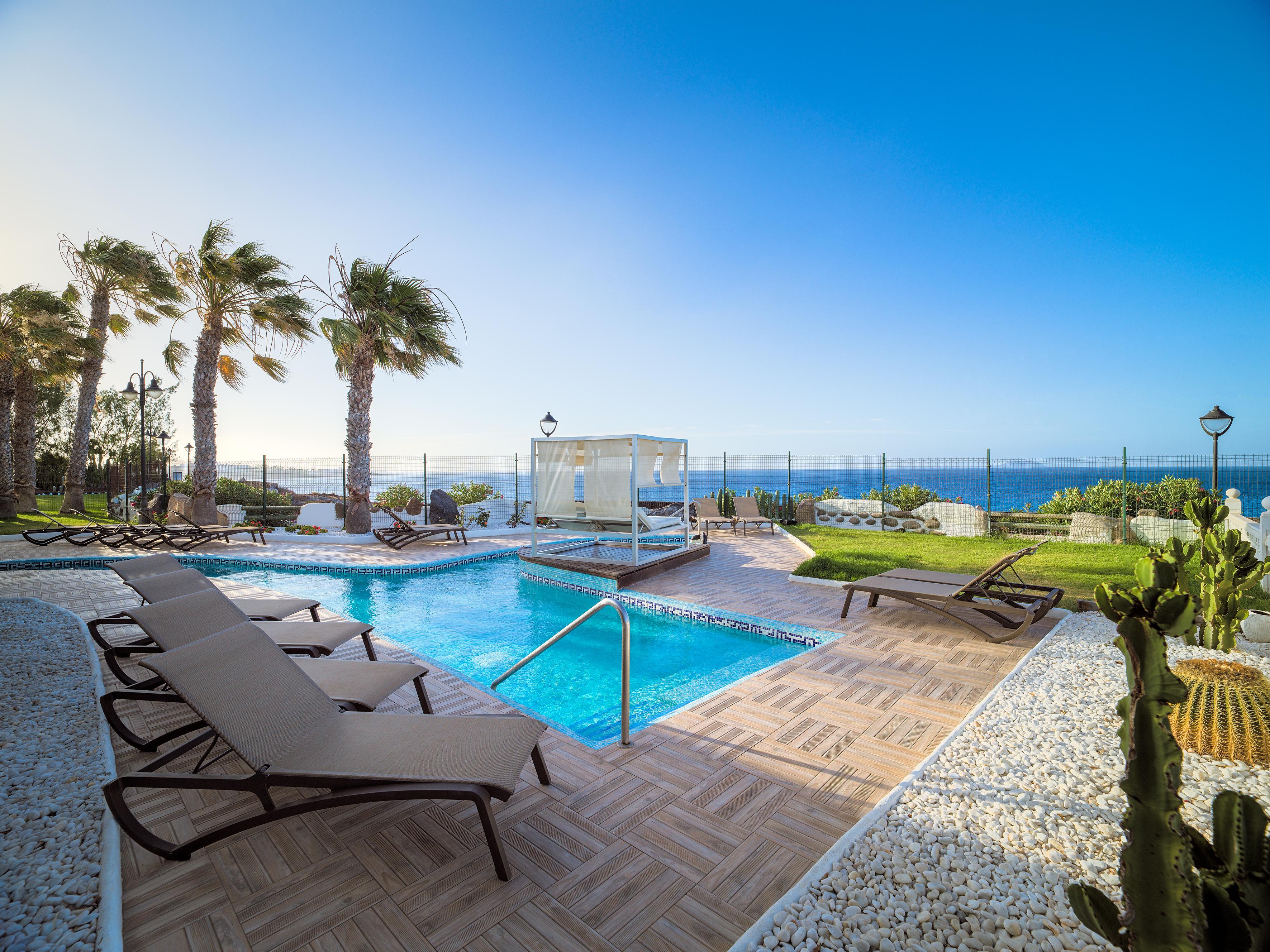 Hotel H10 Rubicon Horizons Collection (Adults Only) Playa Blanca  Esterno foto The swimming pool at the hotel