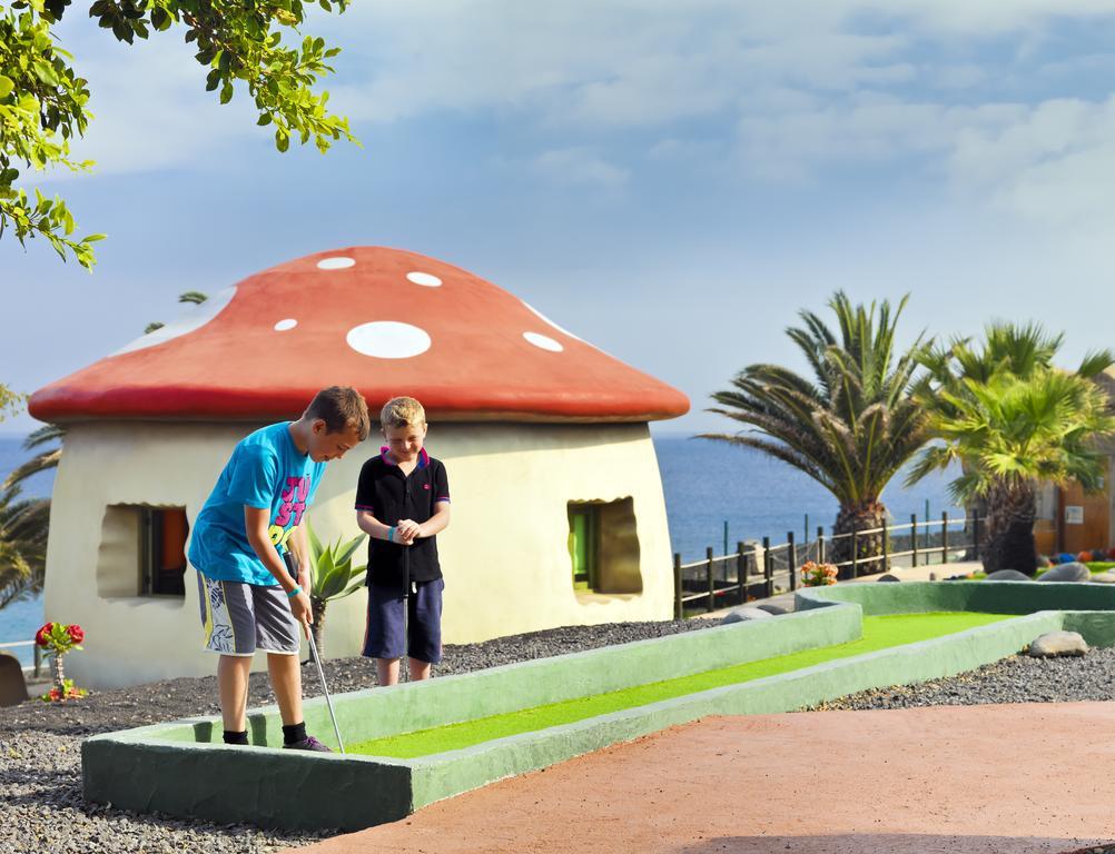 Hotel H10 Rubicon Horizons Collection (Adults Only) Playa Blanca  Esterno foto Miniature golf in Tenerife, Spain
